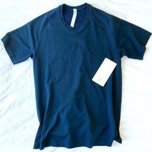 Lululemon Metal Vent Tech SS V neck workout tee medium NEW WITH TAG